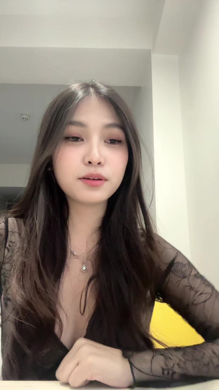 @trixiee