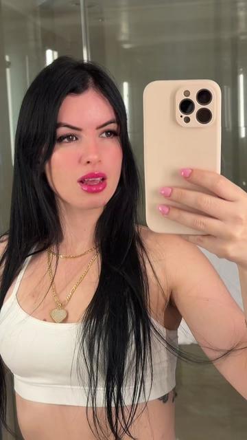 @Laritza25_oficial