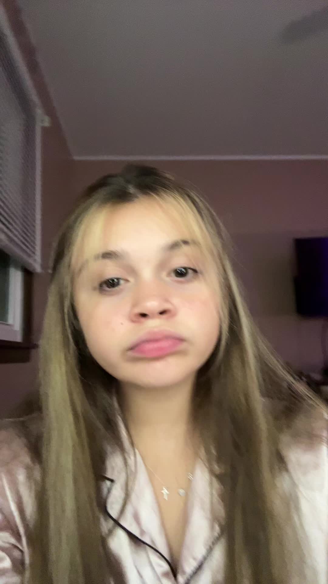@lilly🌷✝️