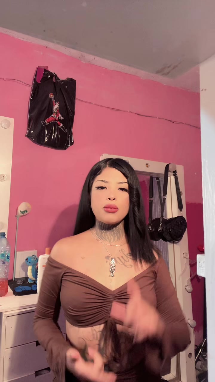@Roxana🍒