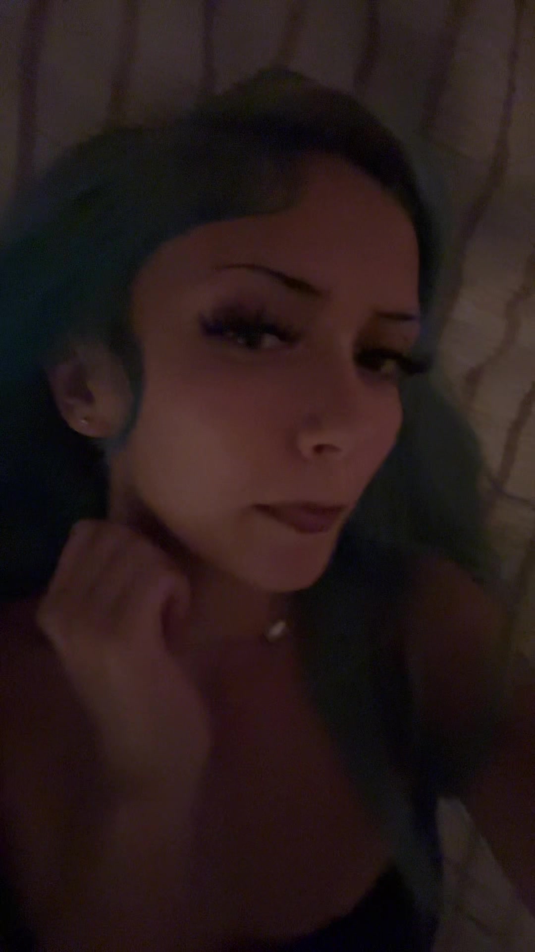 @⃟