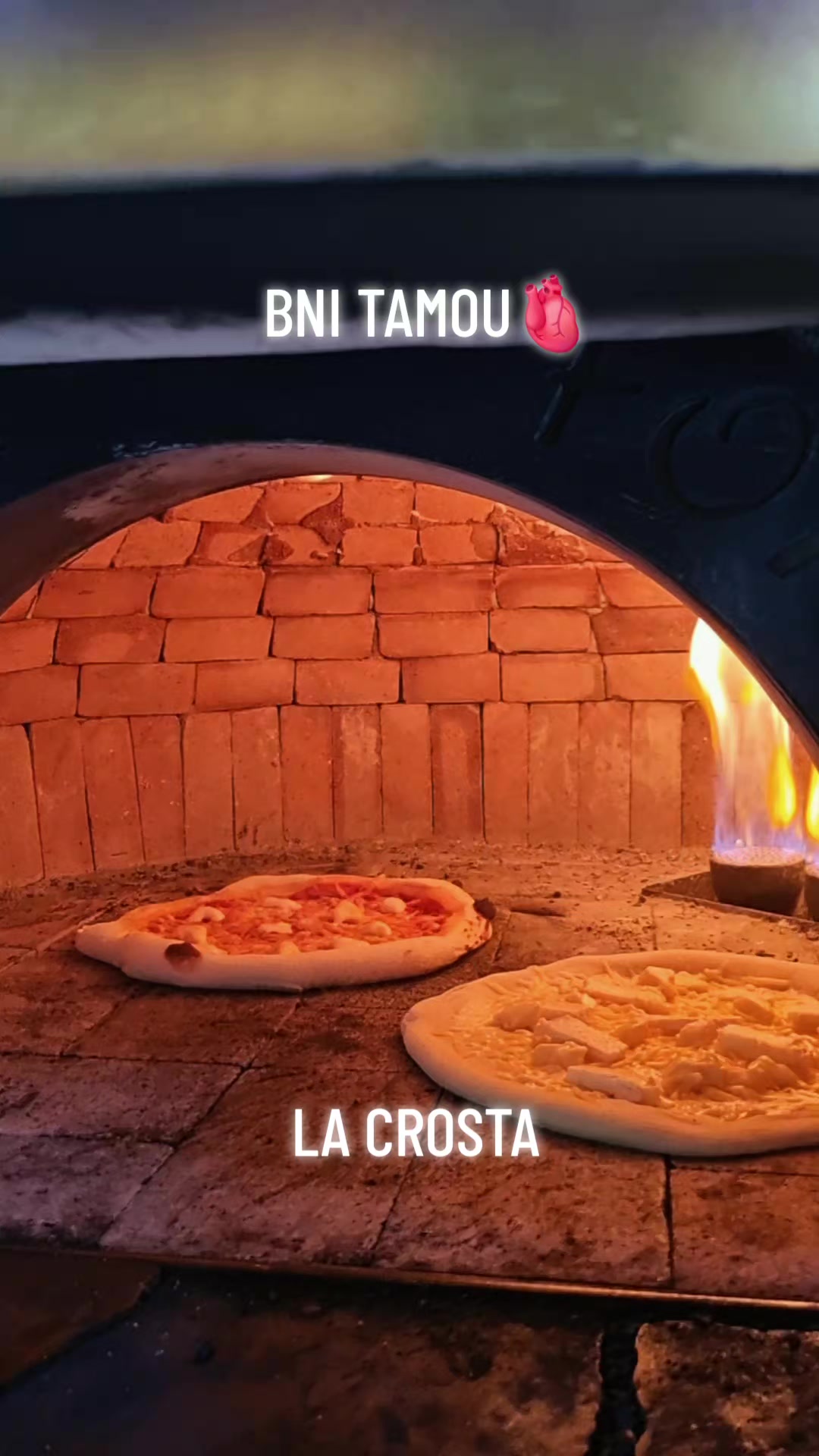 @Lacrosta_pizzeria