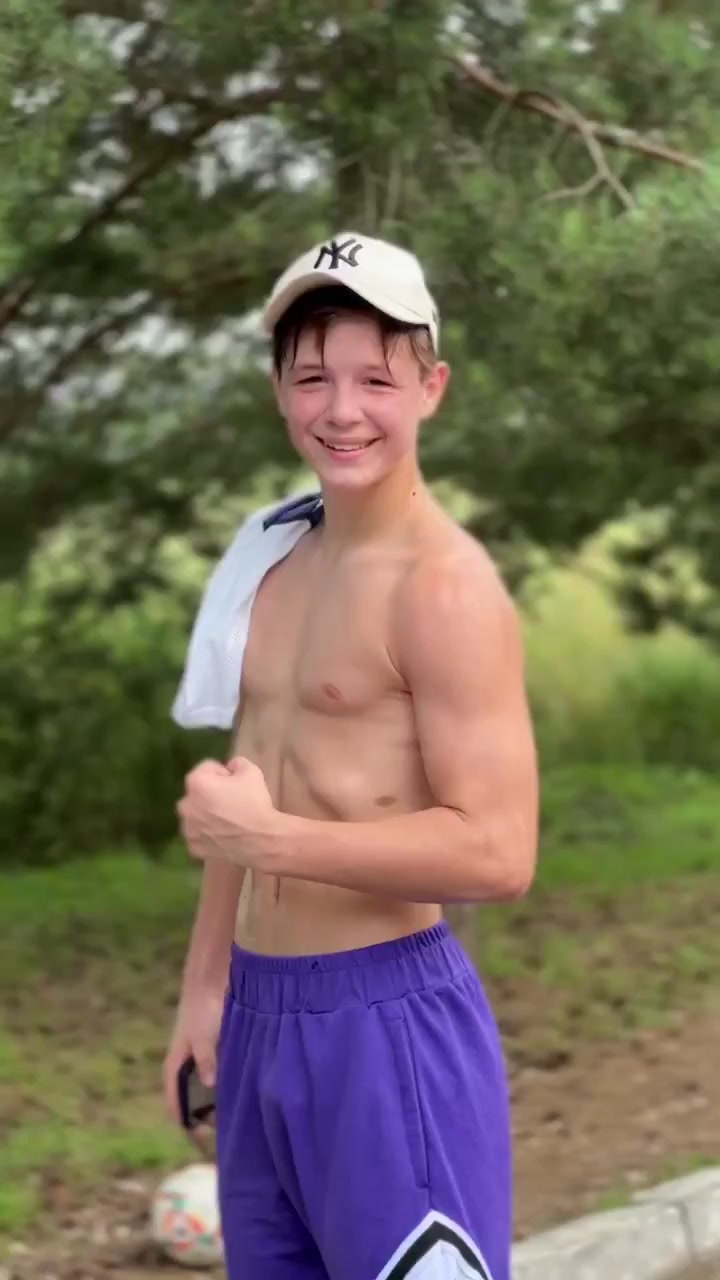 @Twinkboy