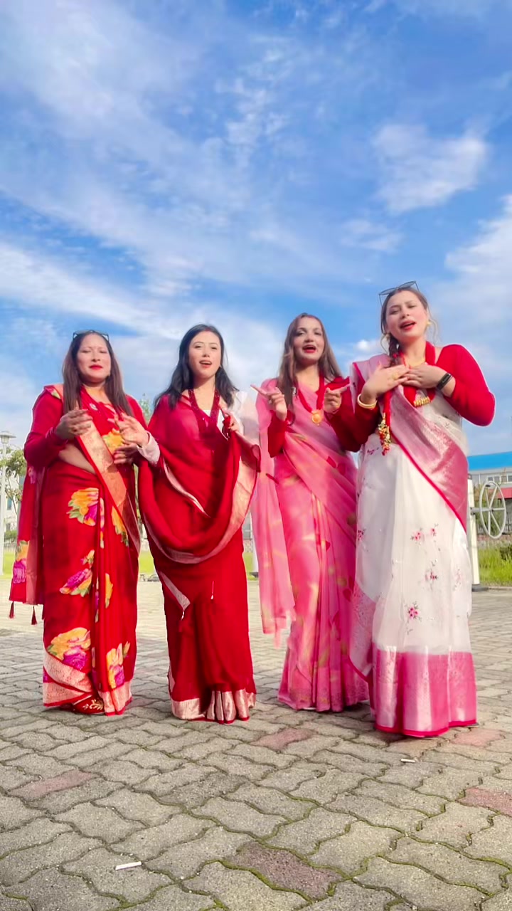 @Sharma Ambika❤️(엄부🇳🇵❤️🇰🇷)