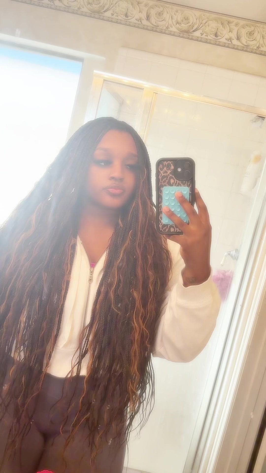 @destinee