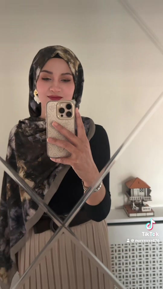 @Nur06