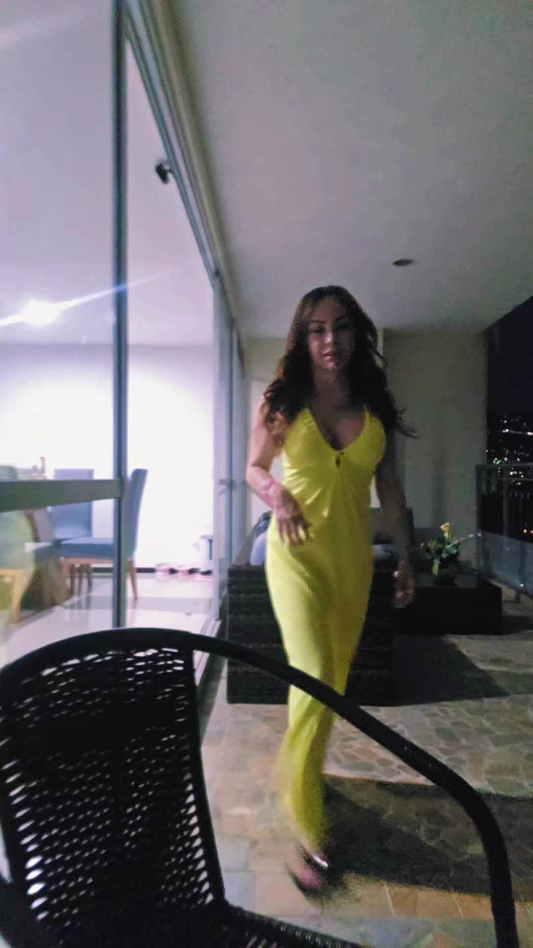 @Luna