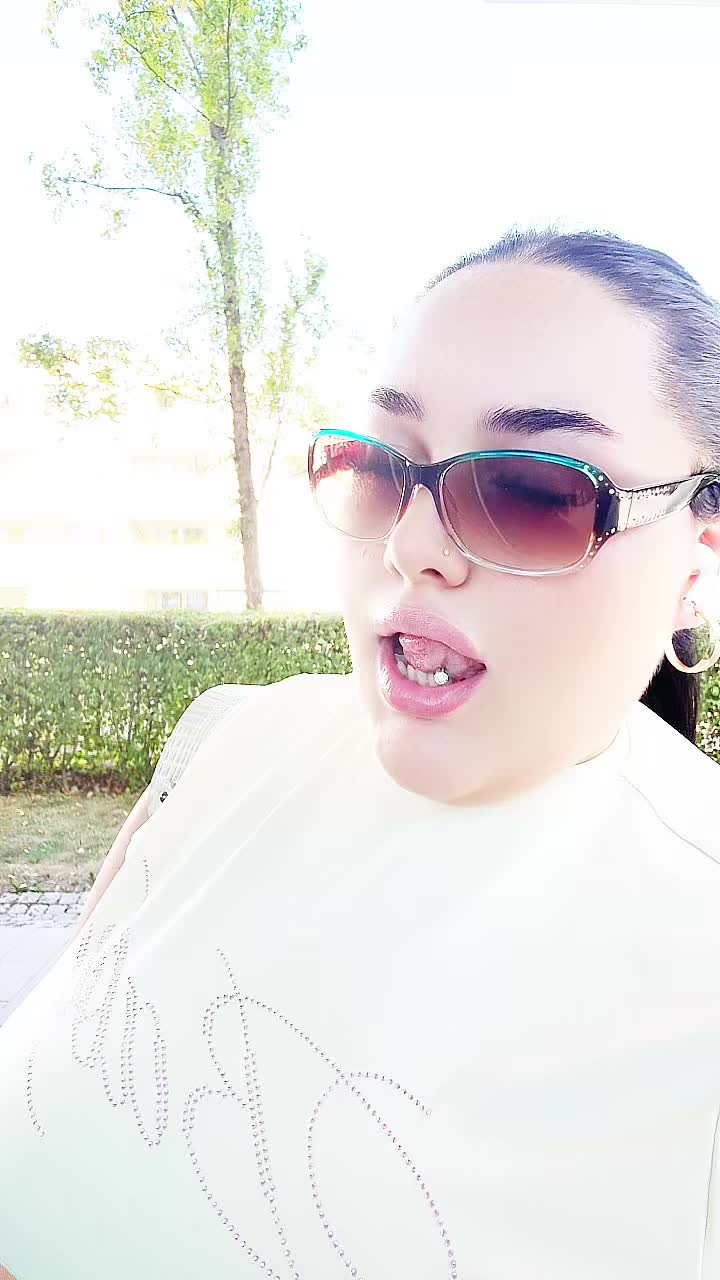 @Emma