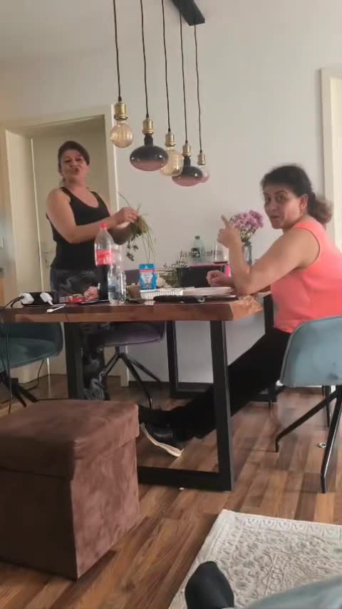 @G&uuml;lay Mor