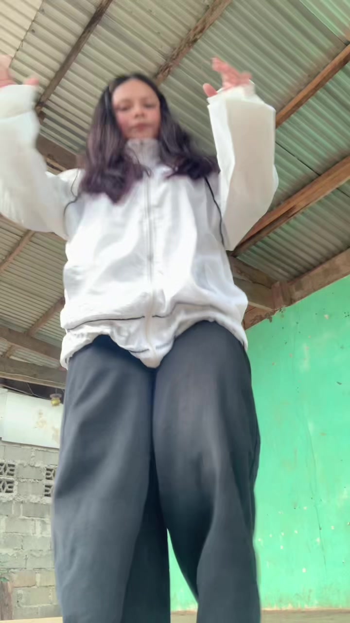 @🦋