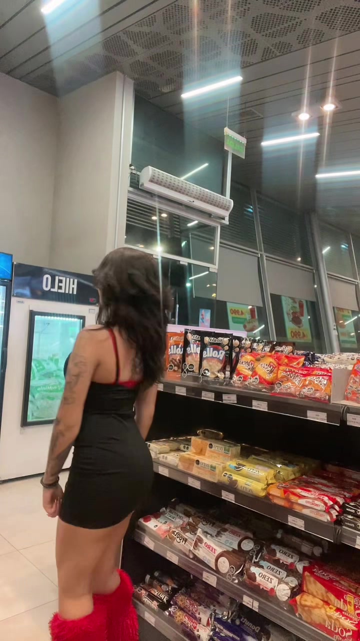 @itsdanisixx