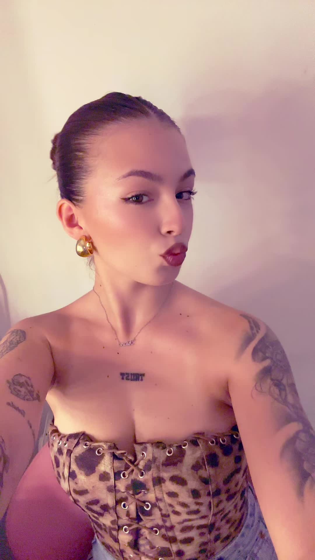 @Lili🎀