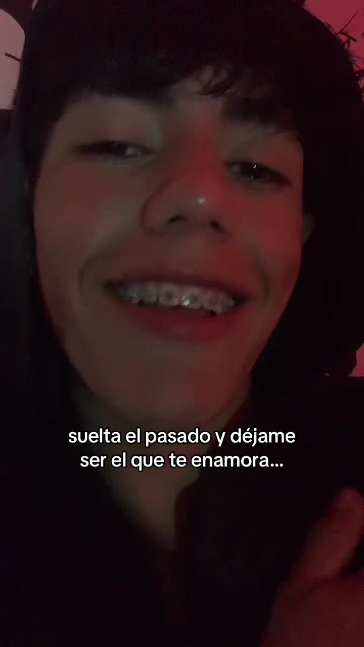 @elias.