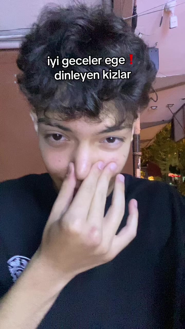 @𝒆𝒇𝒆