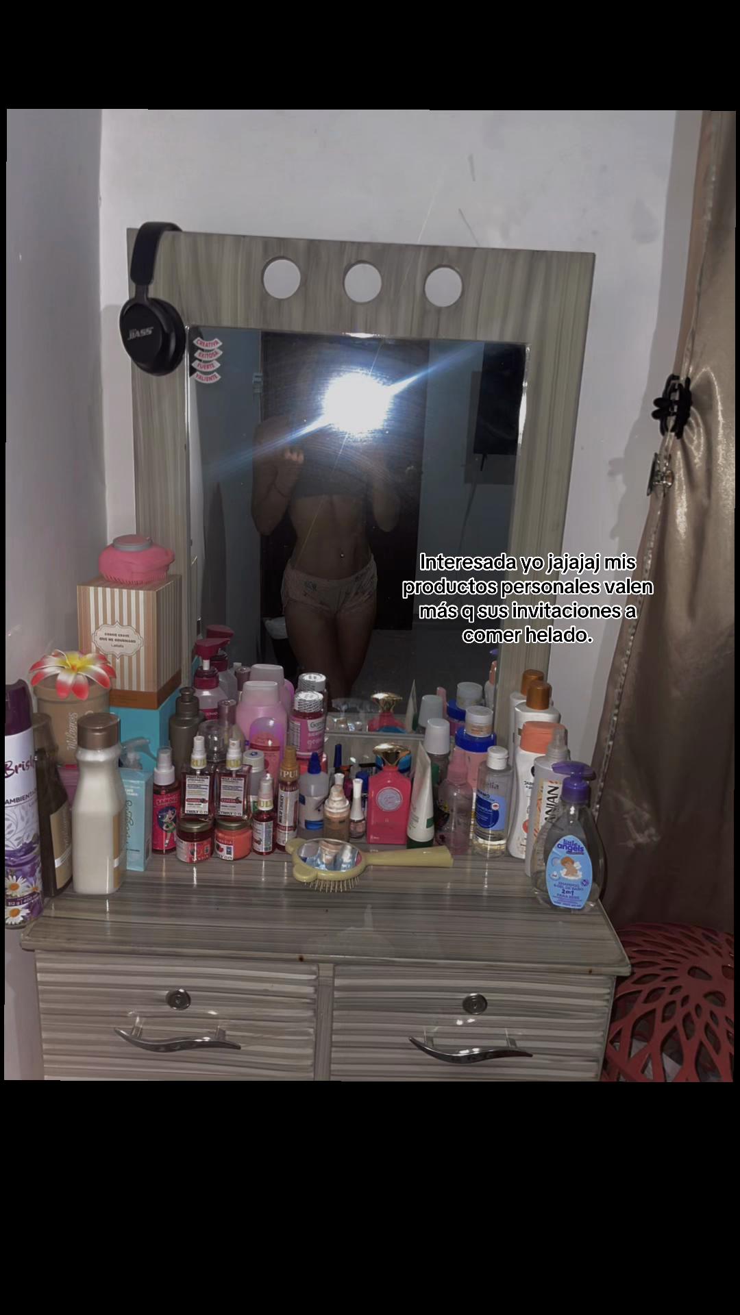 @Libeth_santana🧃