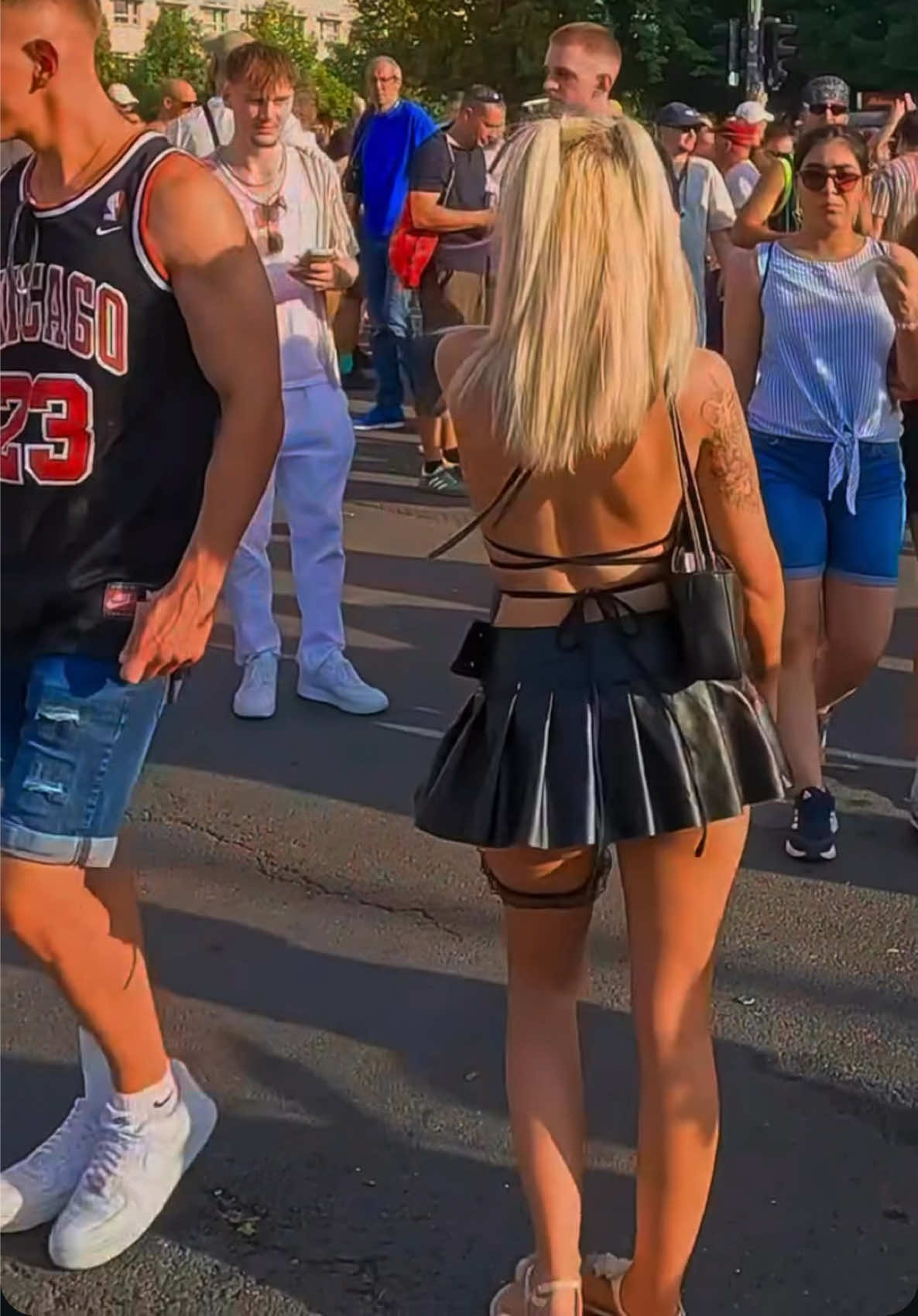 @𝕬𝖒𝖞_𝕯𝖊𝖑𝖚𝖝𝖊