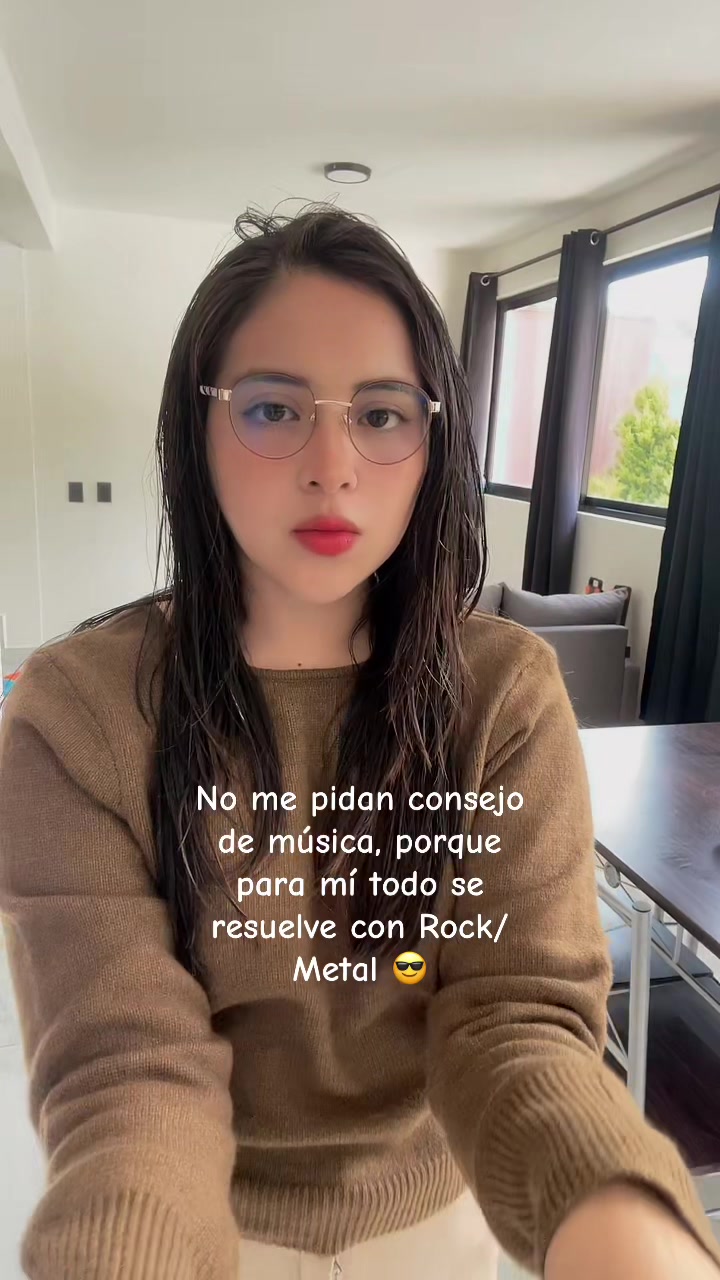 @Daniela✨