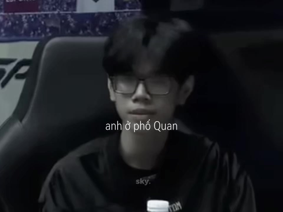 @𝘚𝘬𝘺 đang tập edit🐧