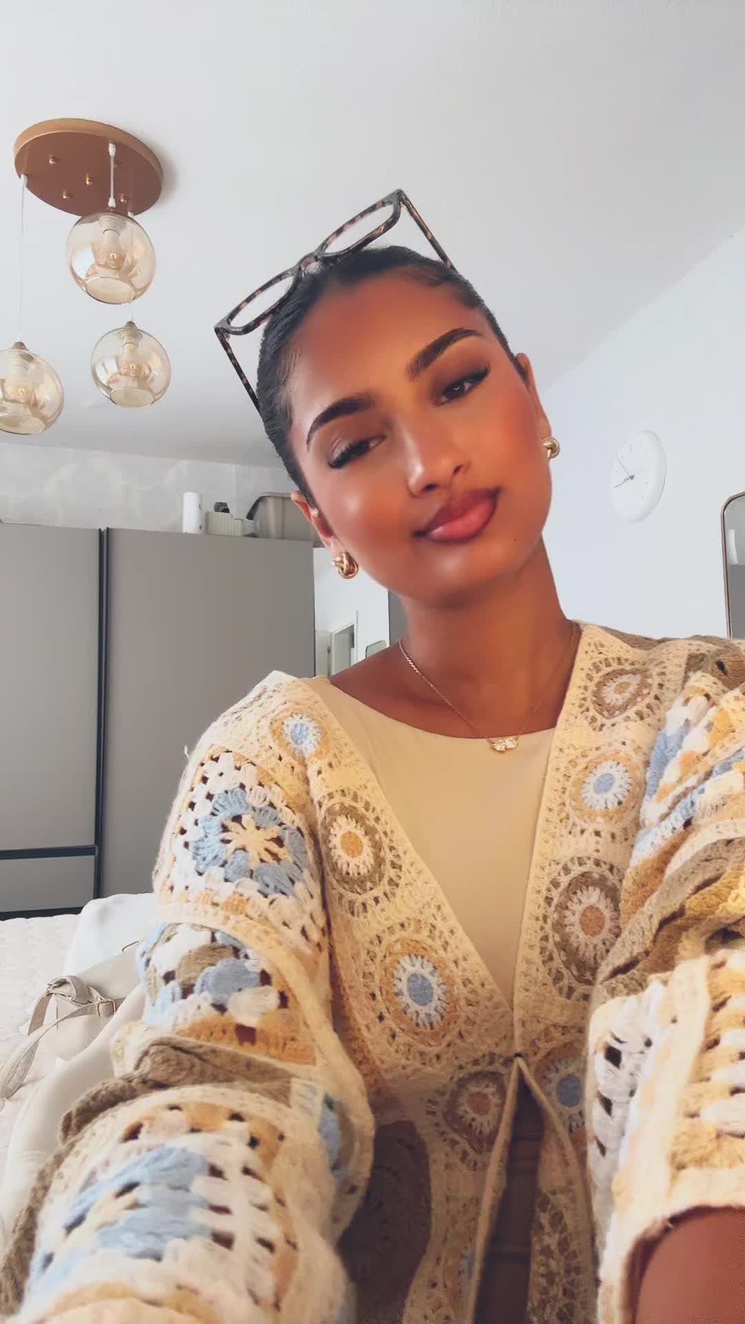 @𝐸🌺