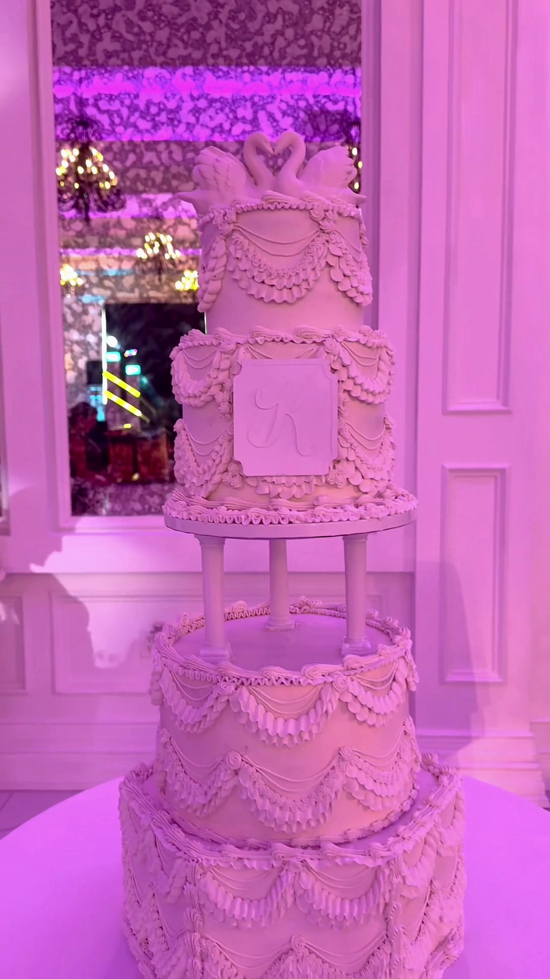 @sweet tooth cakery