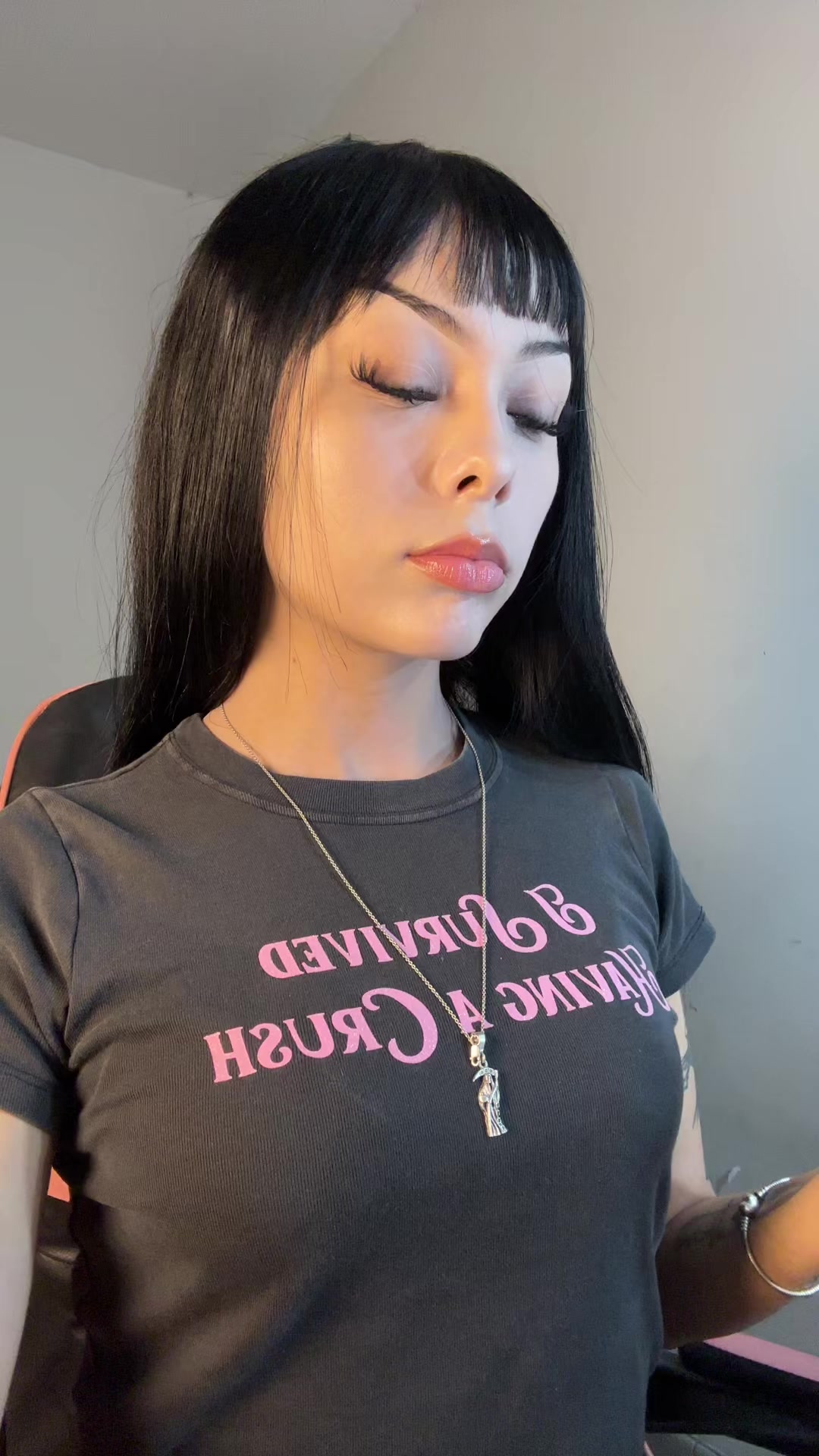 @SkinnyGhostiee🧛🏻&zwj;♀️