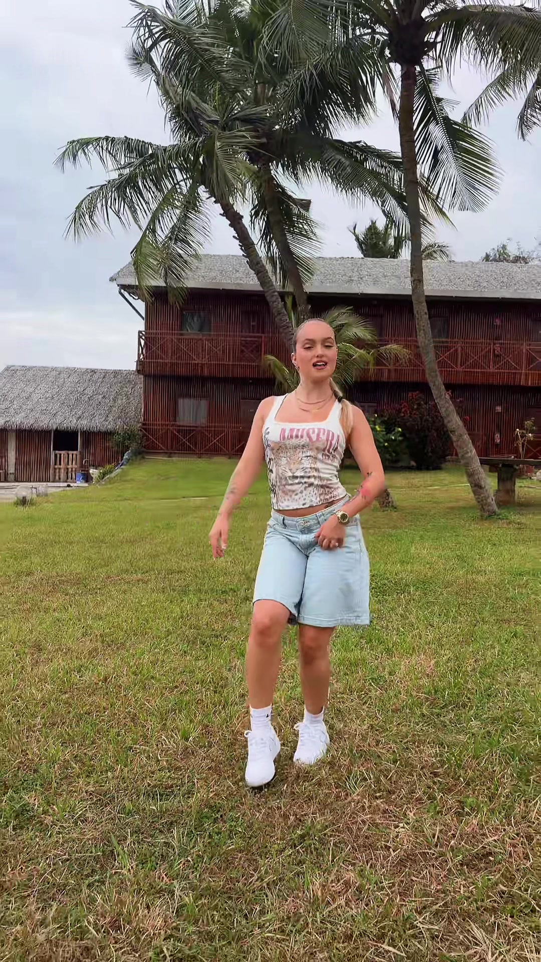 @salessesjulia