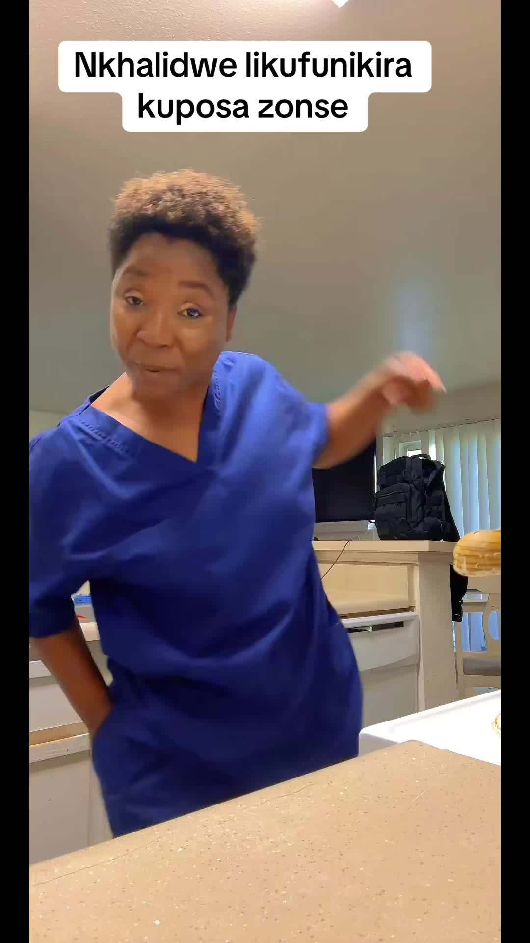 @Abwezi Mwandiona?