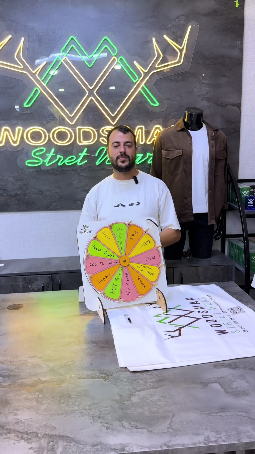 @Woodsman fıstıklık şubesi