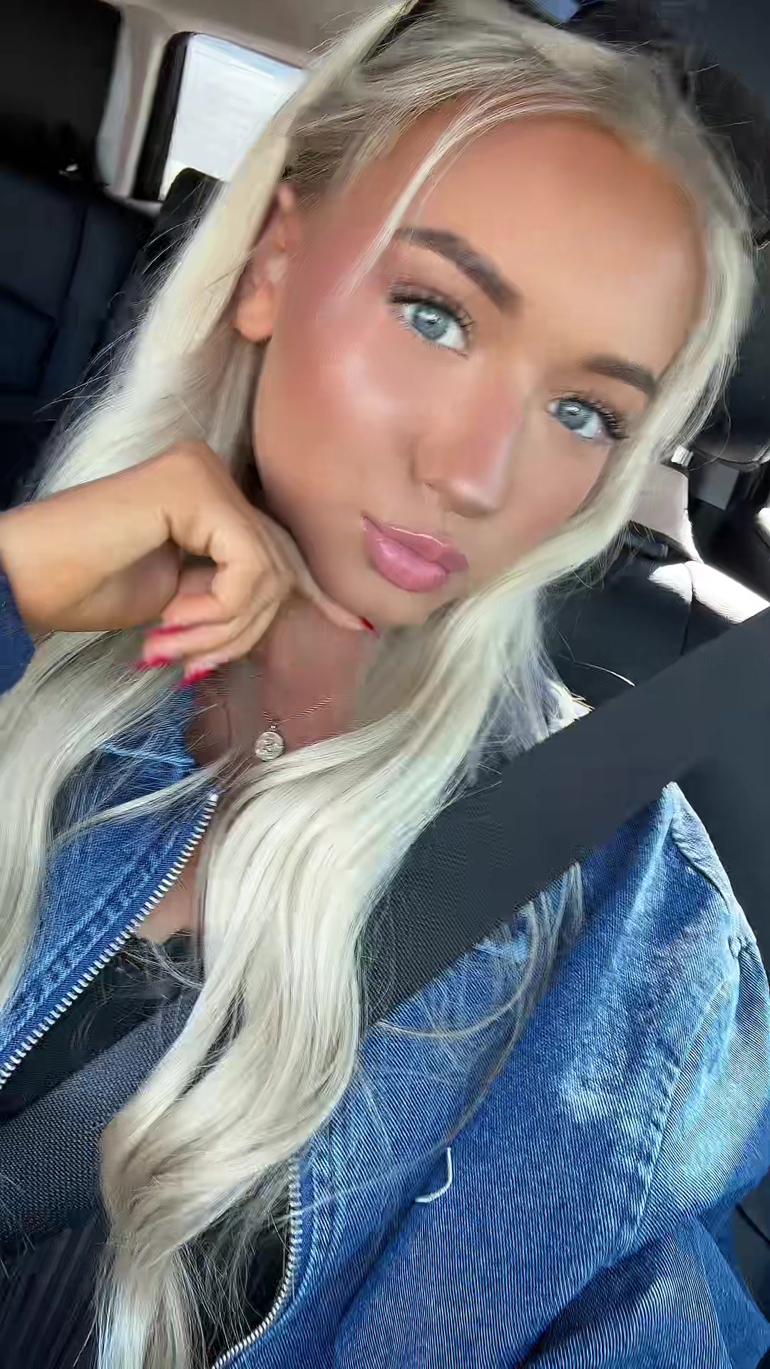 @sophieee