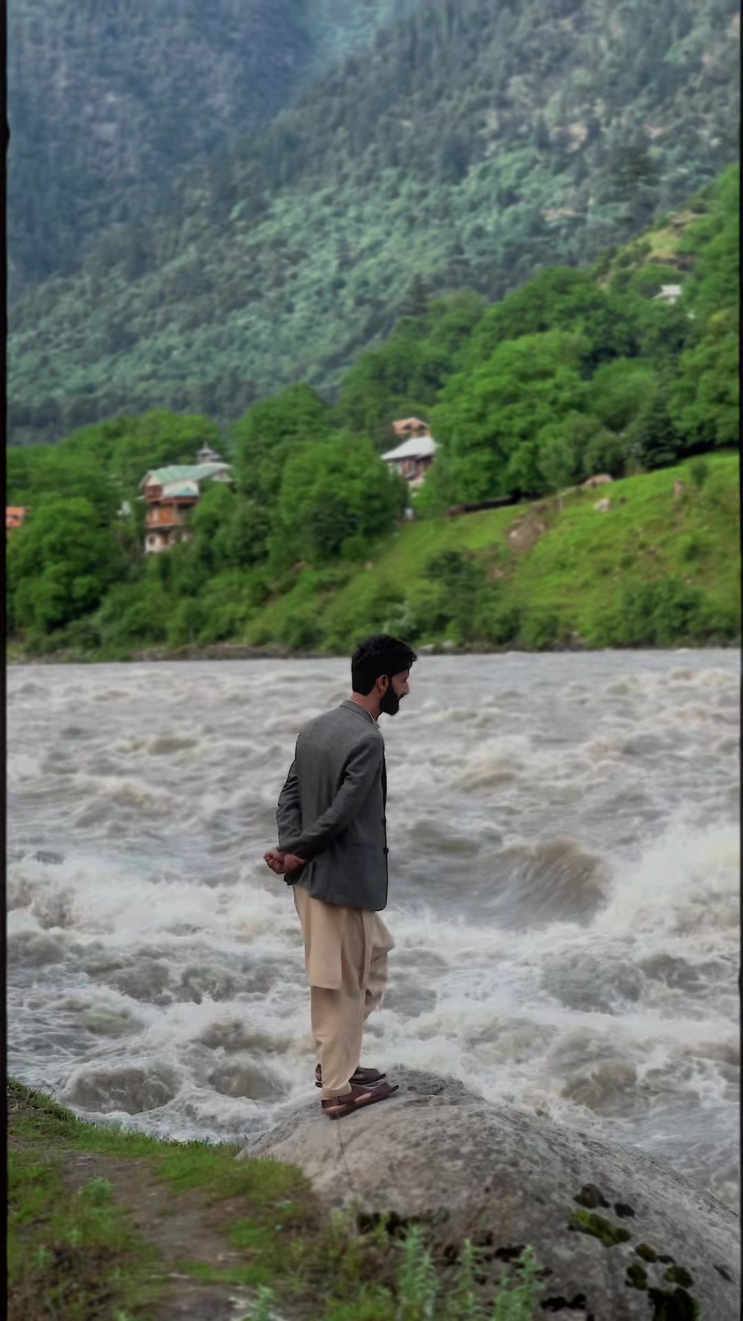 @Aamir Kashmiri 🍁
