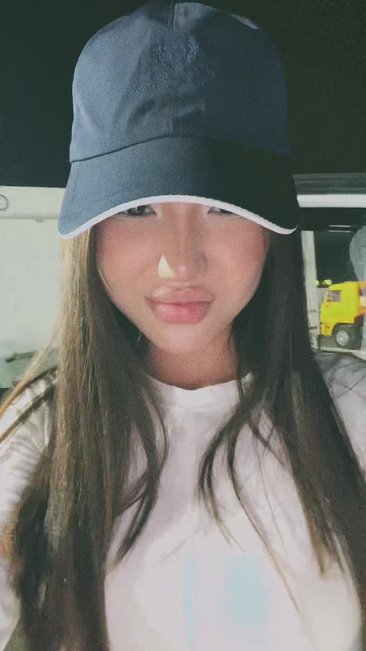 @🐰
