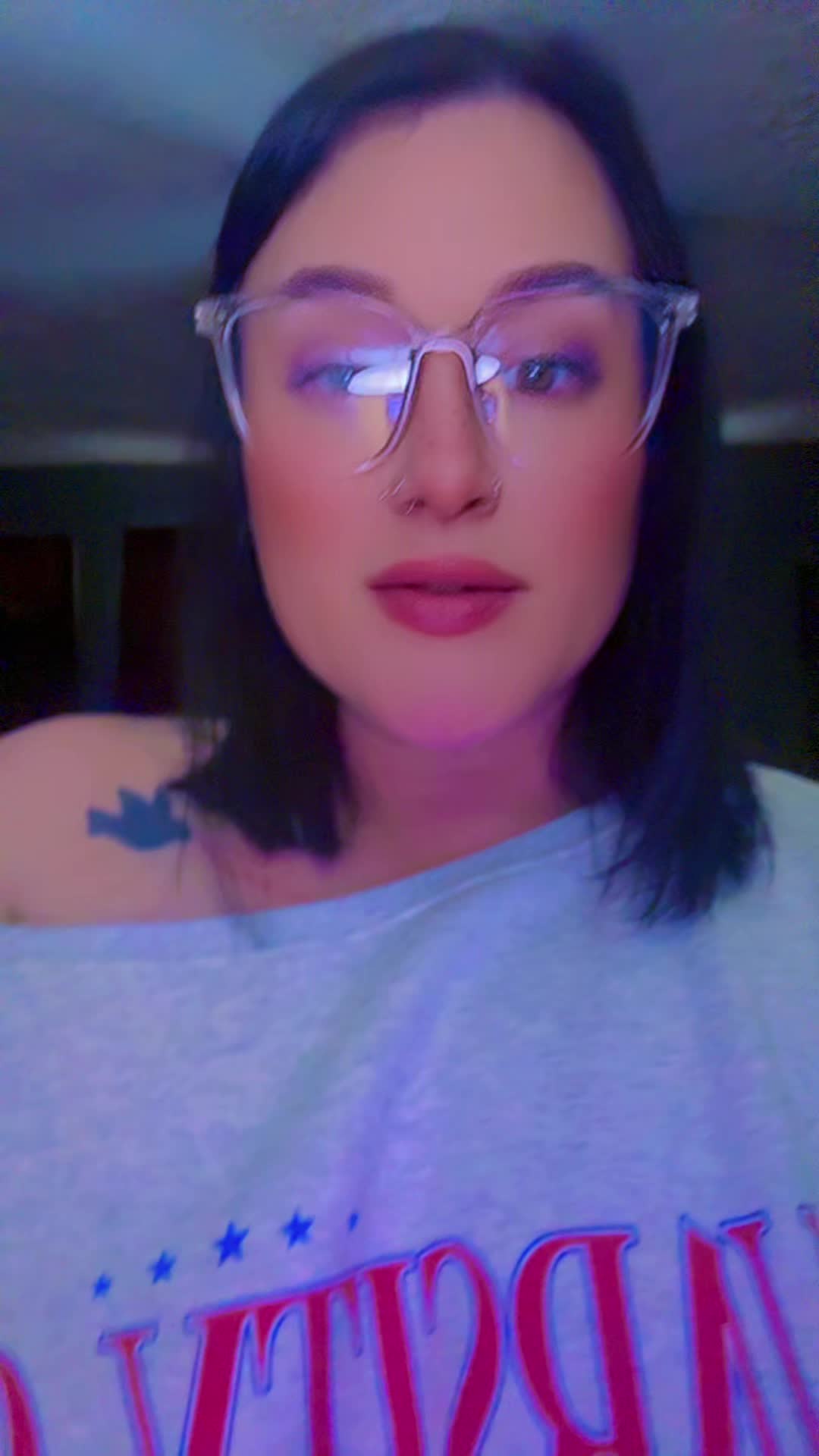 @J๐E๐N๐N