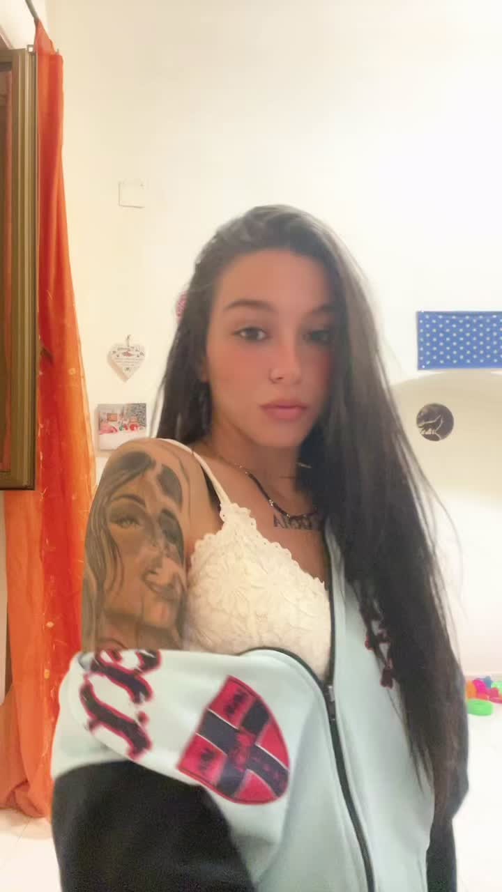 @Mary🐺🌹