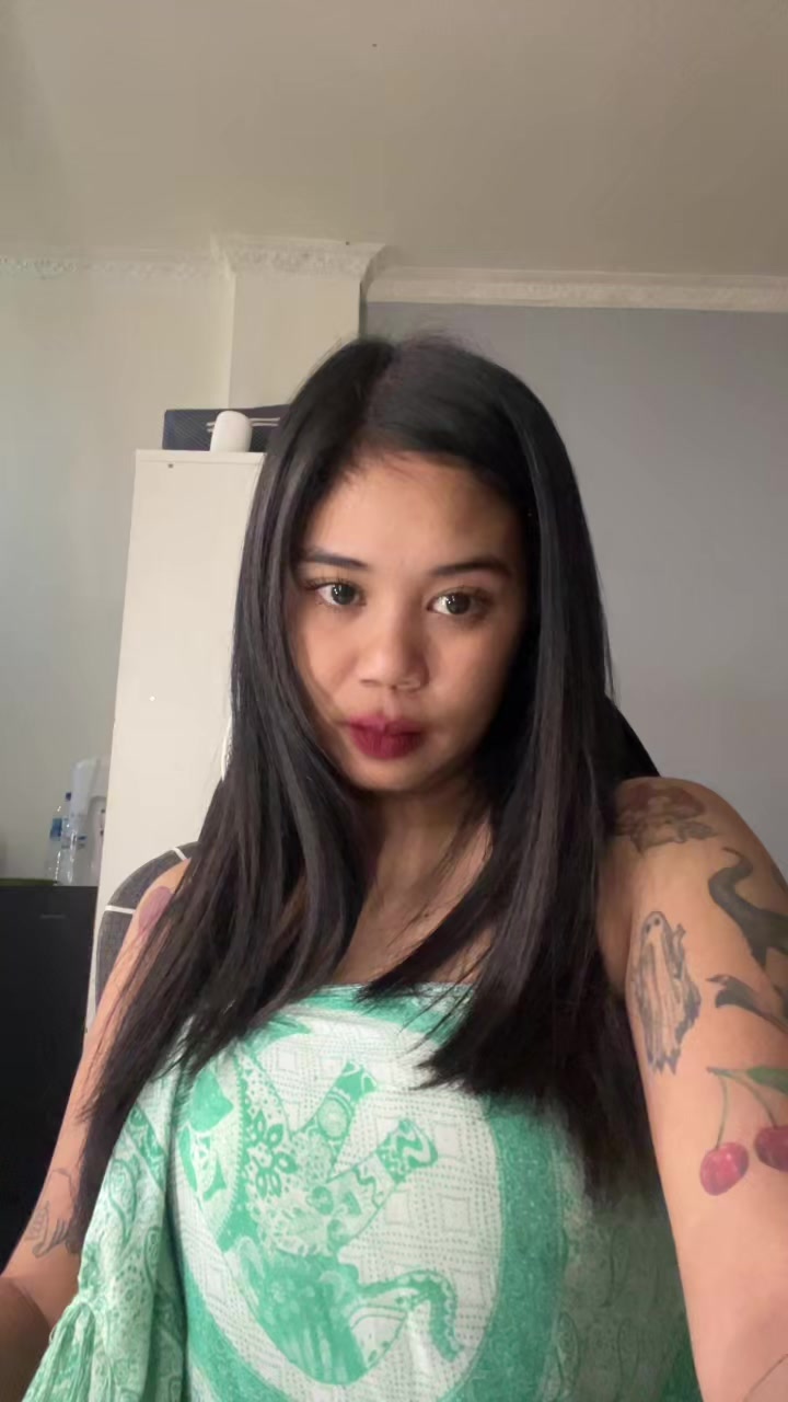 @DollyMamoh👙