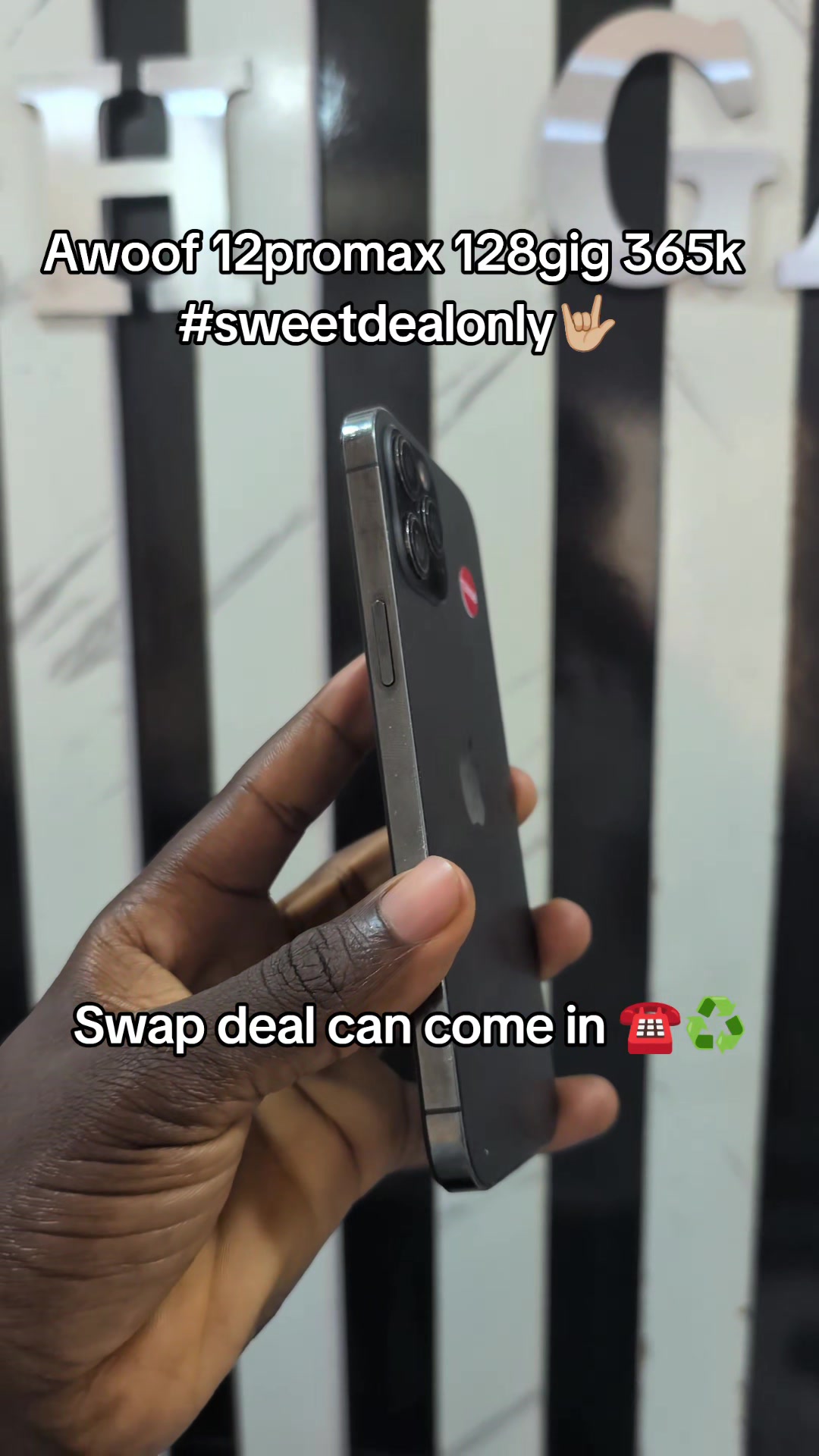 @APPLE PHONE PLUG IN IBADAN