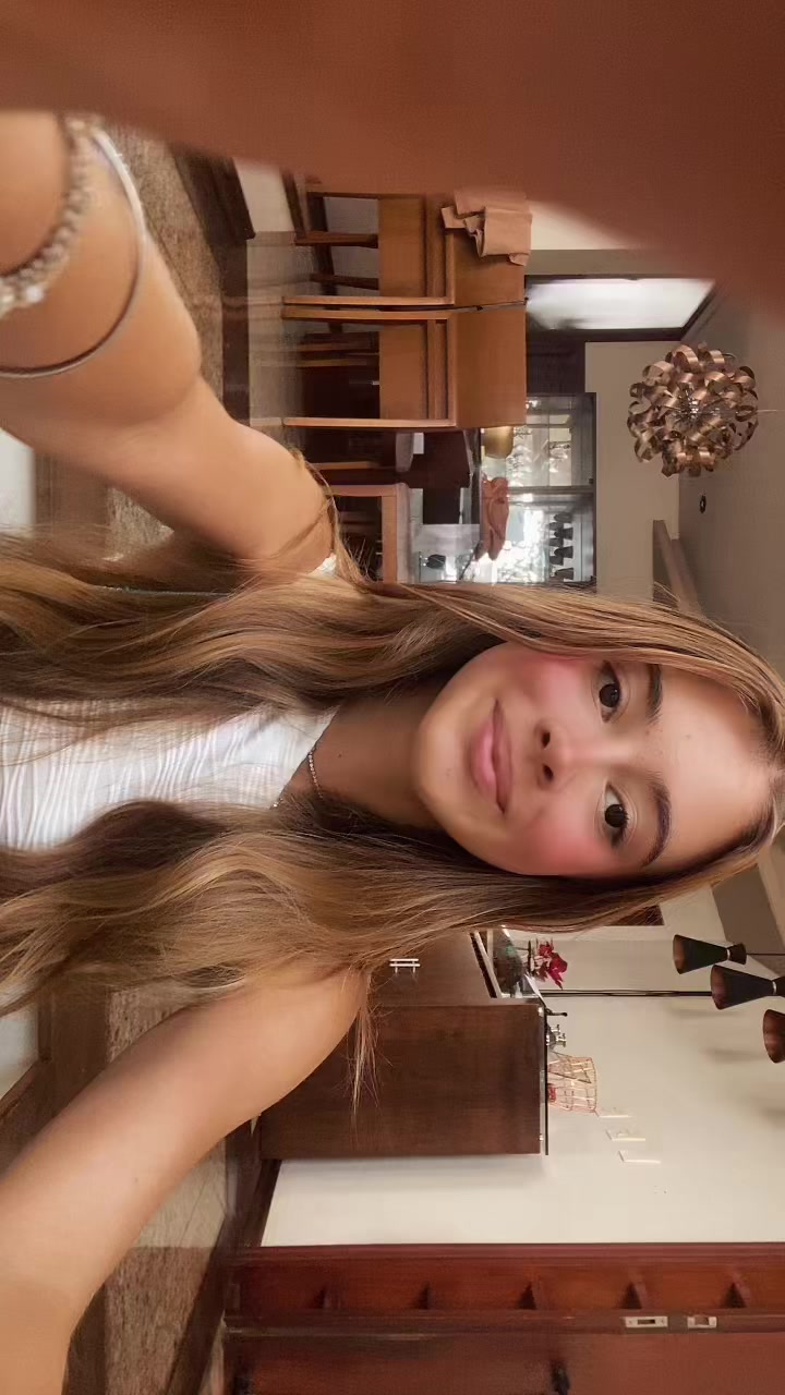 @B&rsquo; 🦢