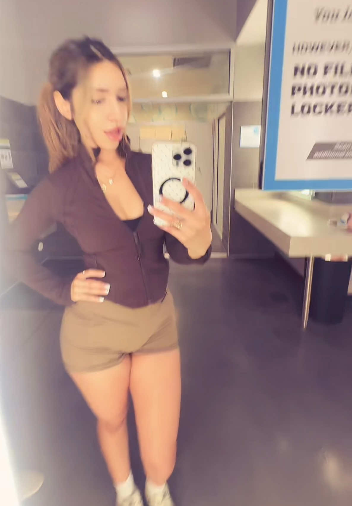 @blxvv