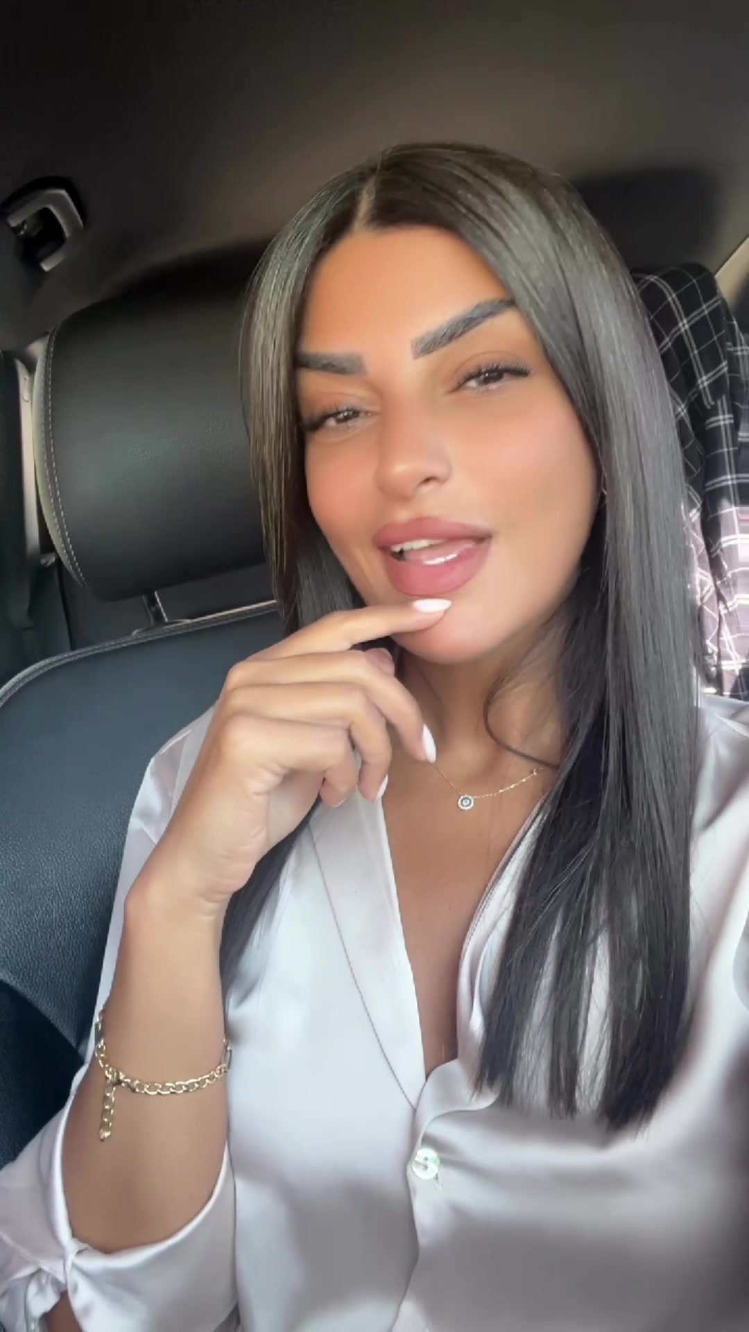 @ايه ابوعتيله