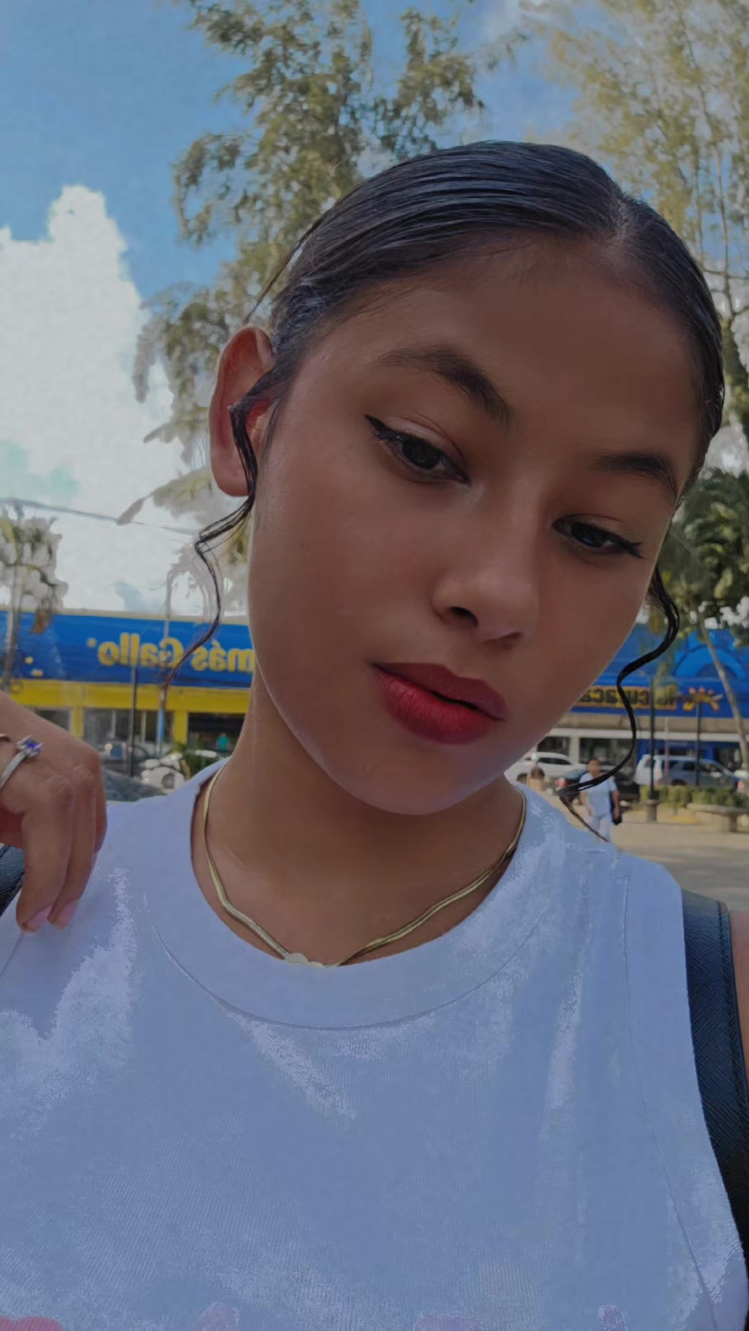 @abi🧸 👻🫠💫🍁🍏