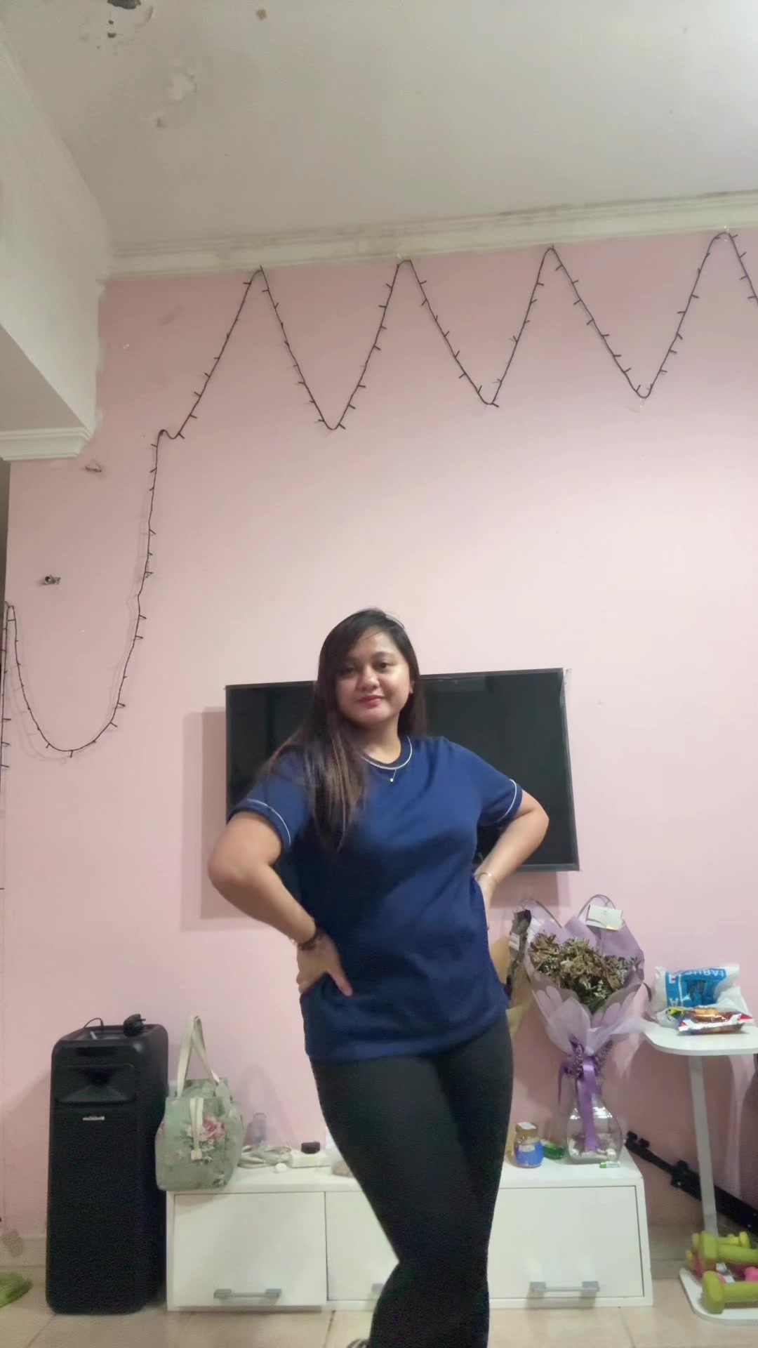 @hnybeeb