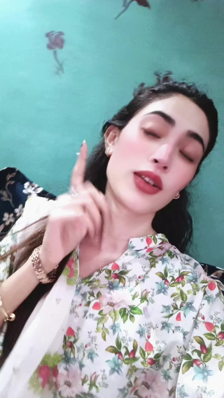 @𝐏𝐞𝐞𝐡𝐮 𝐛𝐡𝐚𝐭𝐭𝐢 ❤