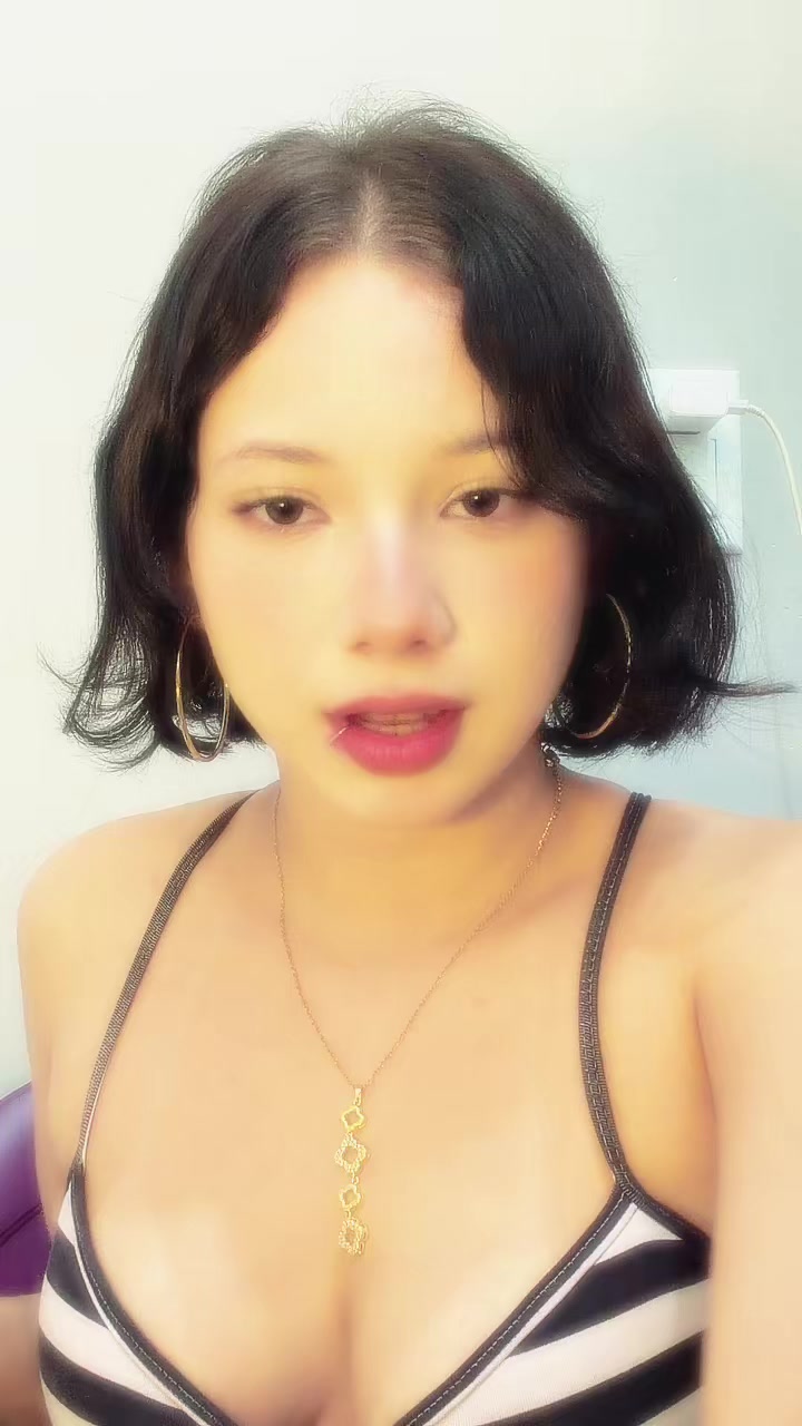 @ラリサ