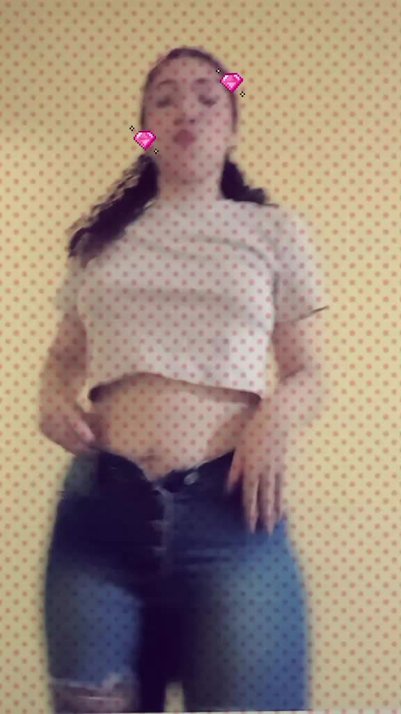 @la ni&ntilde;a 🇻🇪🍒🇵🇪de Aragua