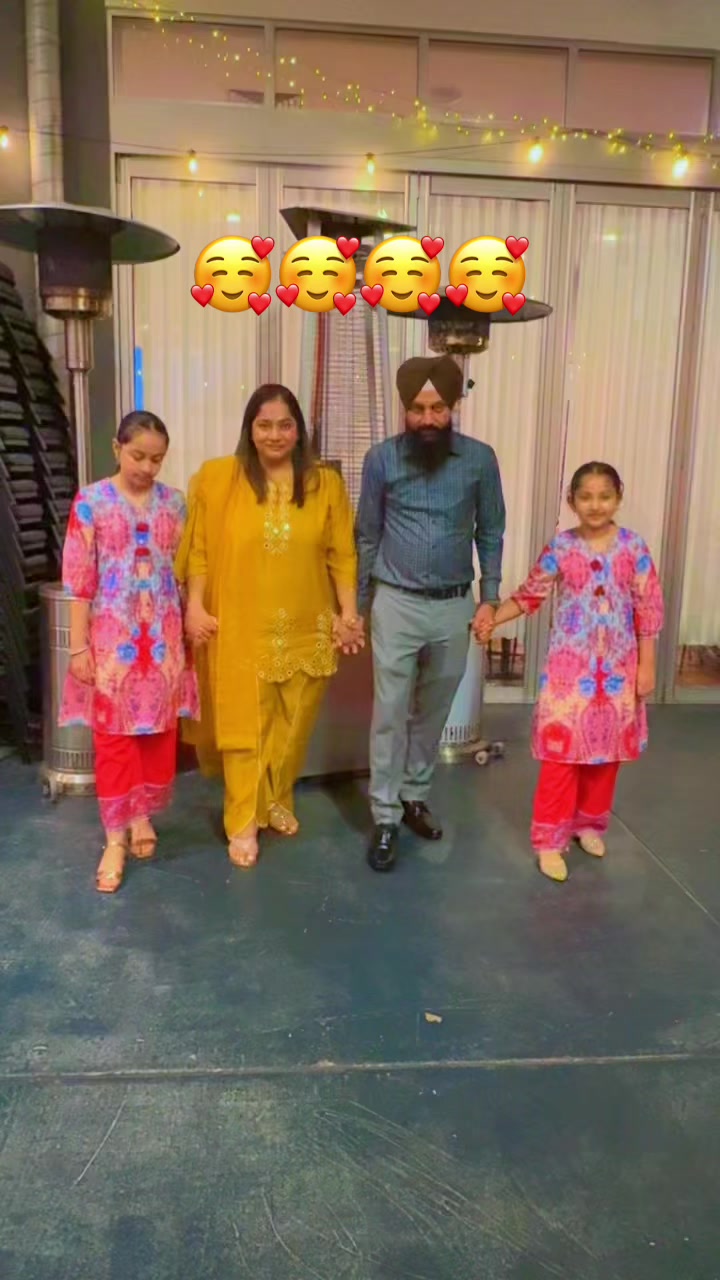 @⭐️Sandhusisters⭐️