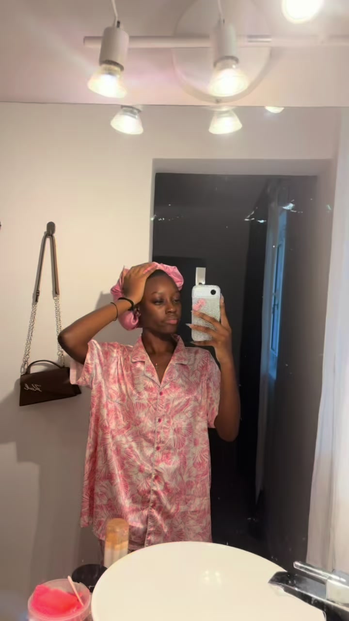@12💋