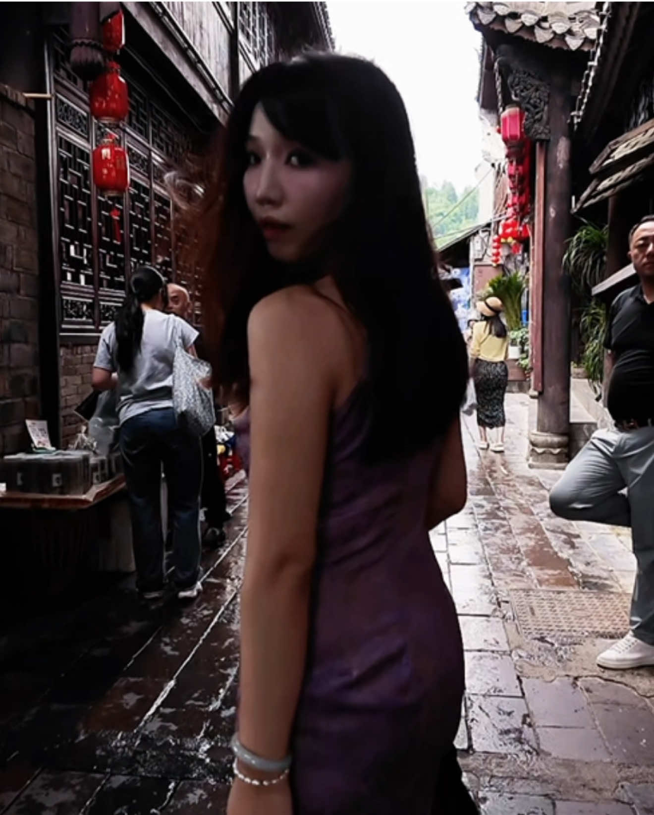 @LU GONG
