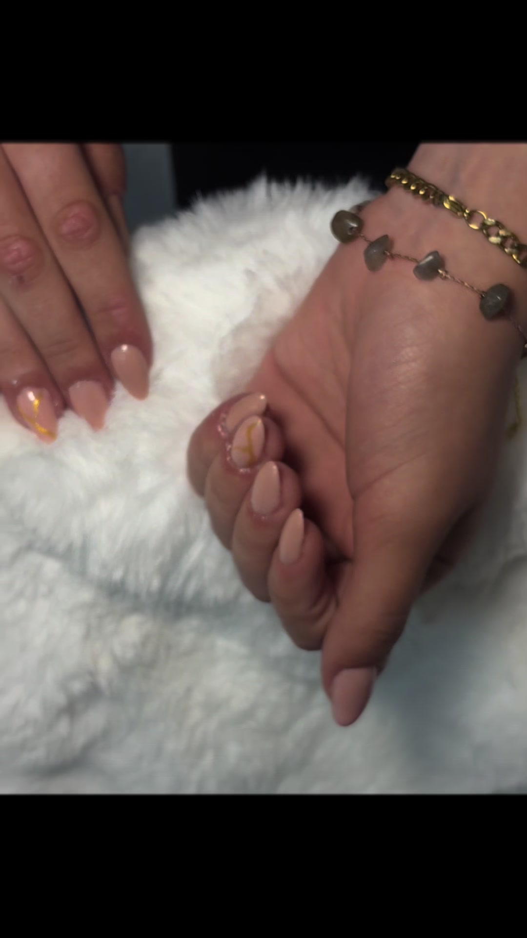 @nails_by_aleja