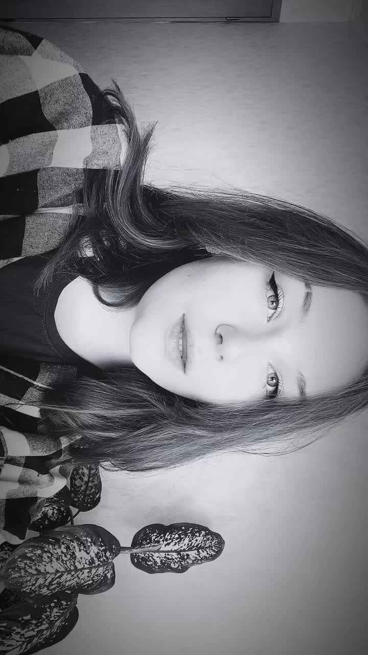 @вроде Вика зовут