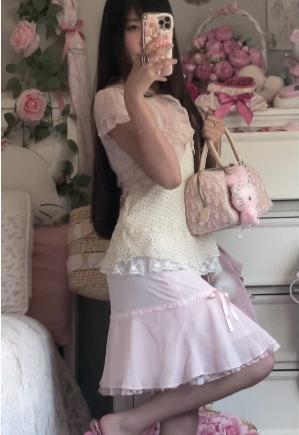 @ପ(๑&bull;ᴗ&bull;๑)ଓ ♡ queenie