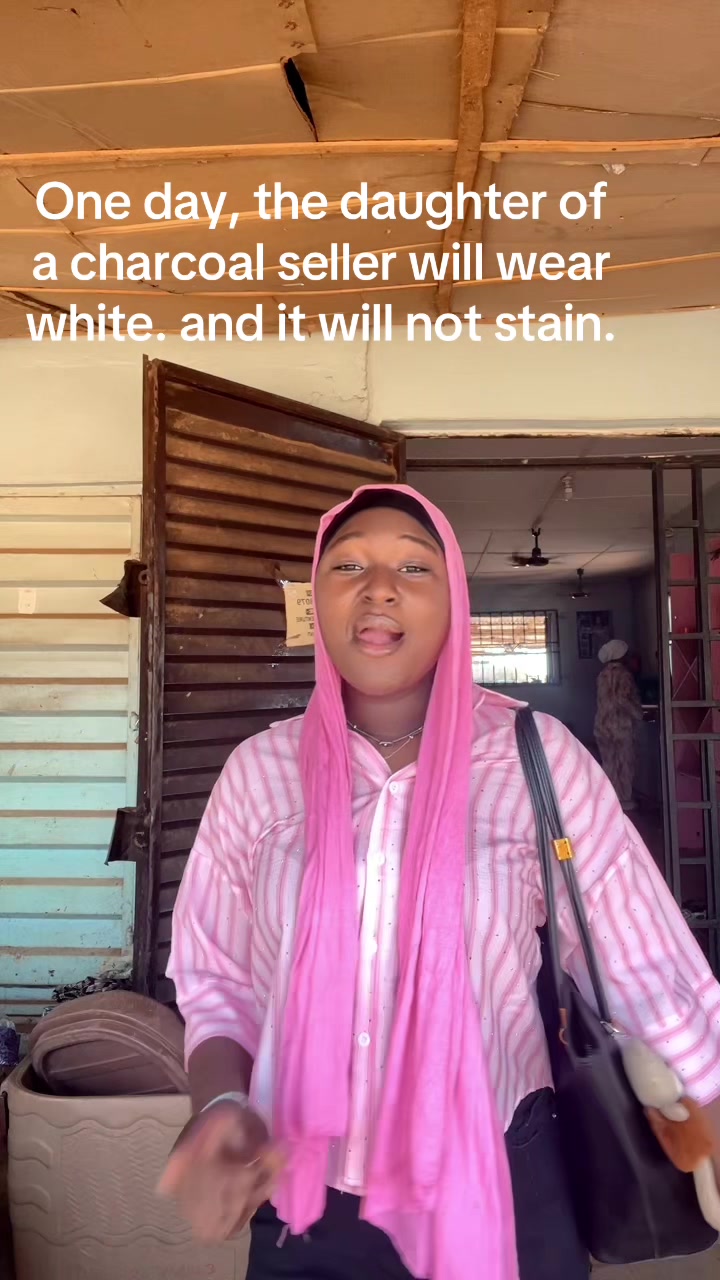@FATHIAT🥳💯🌺🌸
